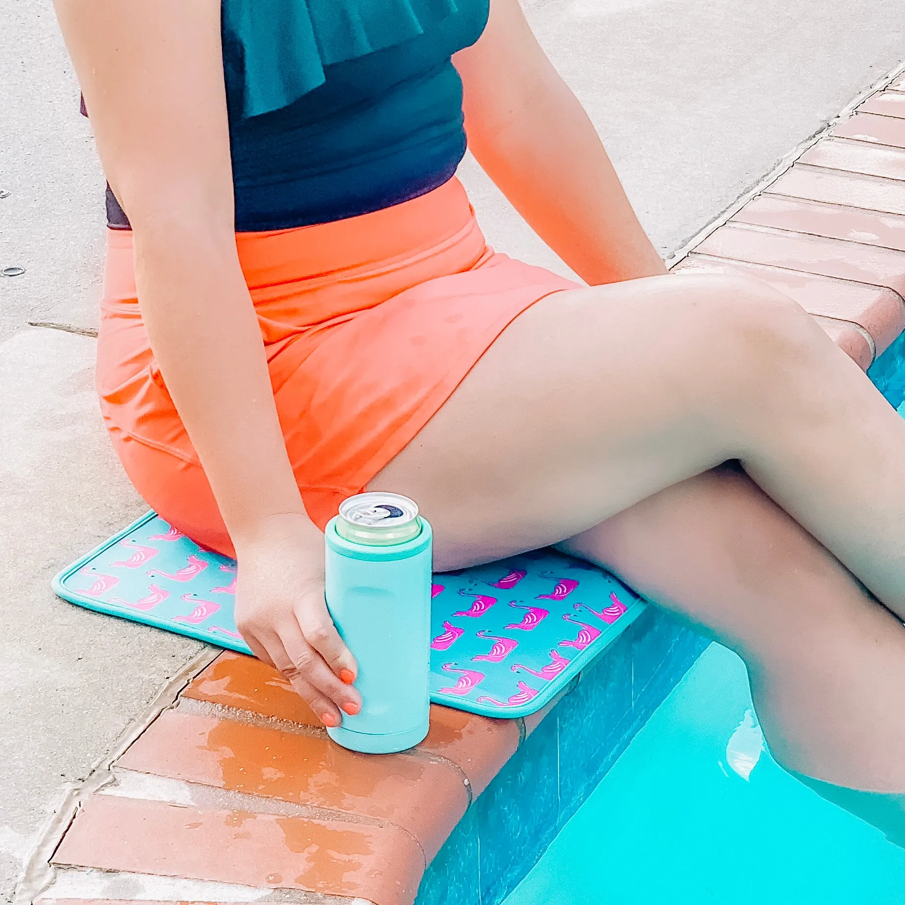Flamingo Floats Poolside Seating Mat
