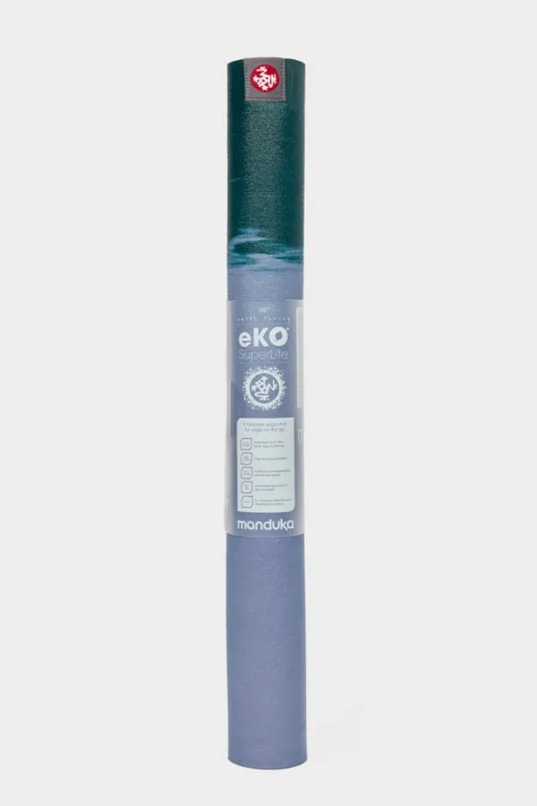 MANDUKA // eKO SUPERLITE TRAVEL YOGA MAT - 1kg - CEDAR